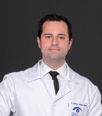 Dr Henrique Sampaio - Médico Oftalmologista em Uberlândia